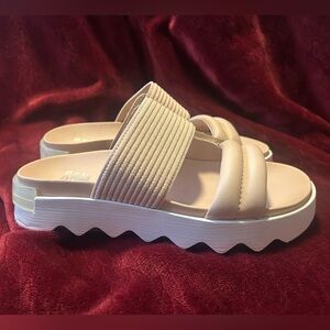 Sorel Vibe Slide Sandals Nova Sand/Sea Salt Color Nice!